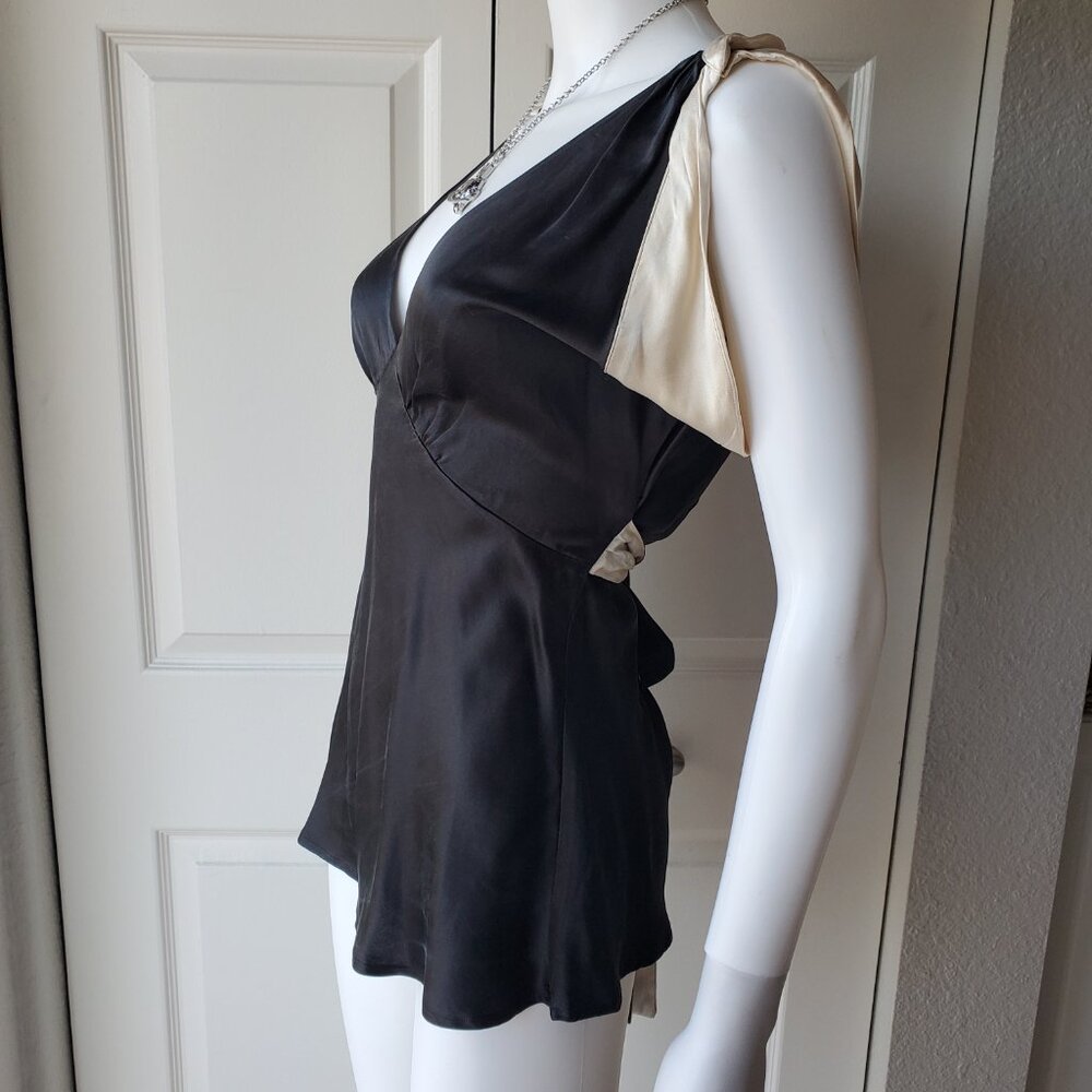 Women's Black Silk Sleeveless Empire Waist Blouse Top - Picture 3 of 11